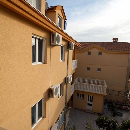 Apartments Dalila Ulcinj Luaran gambar