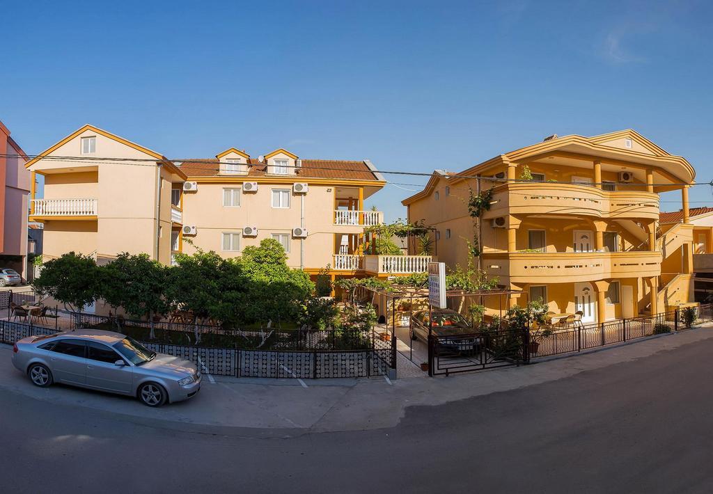 Apartments Dalila Ulcinj Luaran gambar
