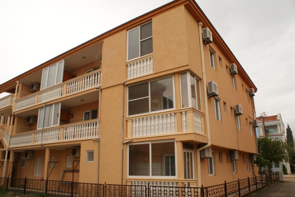Apartments Dalila Ulcinj Luaran gambar