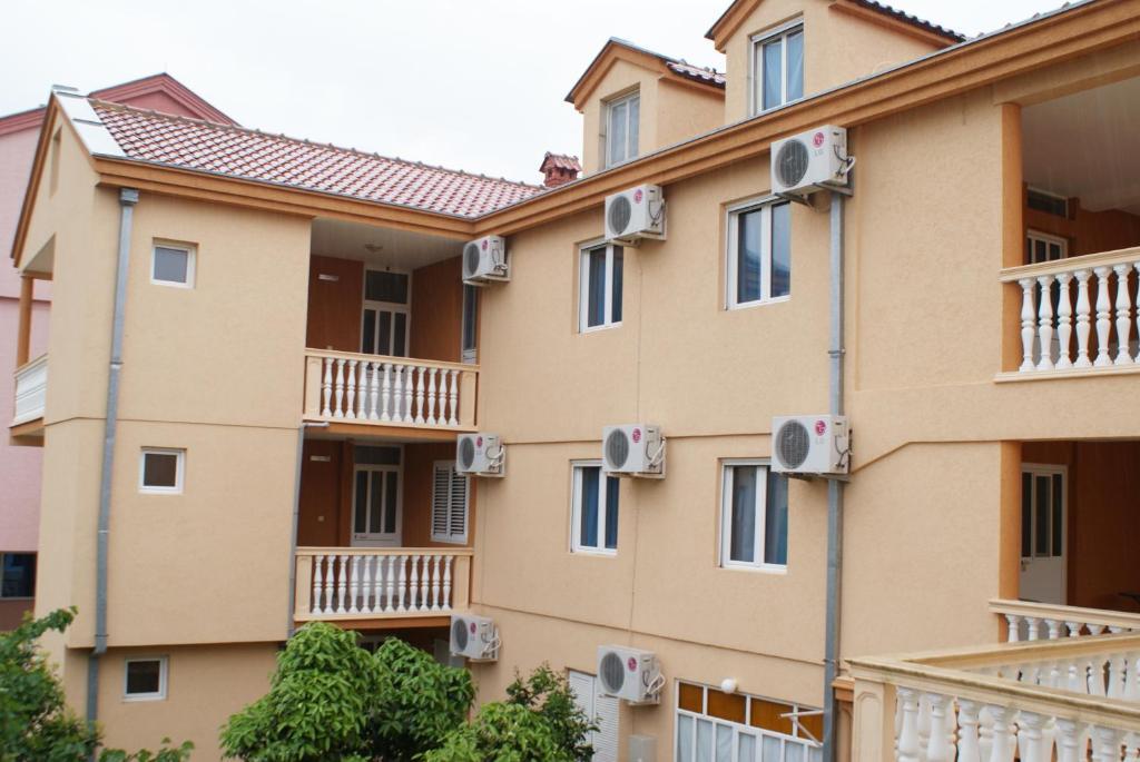 Apartments Dalila Ulcinj Luaran gambar