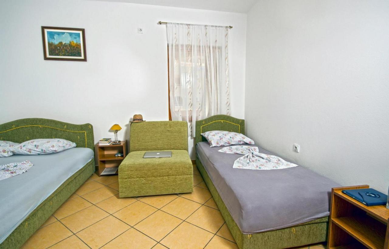 Apartments Dalila Ulcinj Bilik gambar